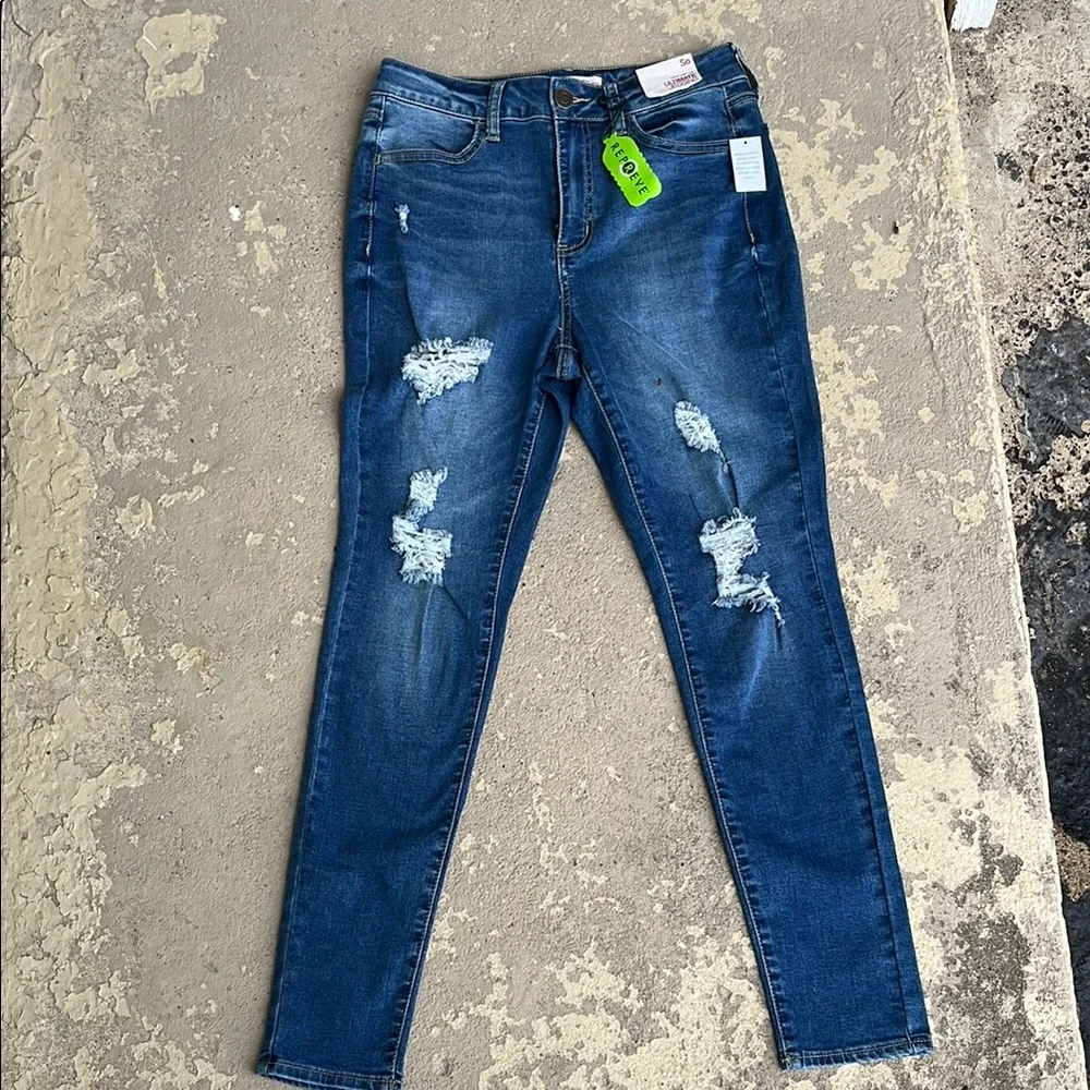 New SO super high-rise ultimate jegging with Modern Distressing - Picture 1 of 16
